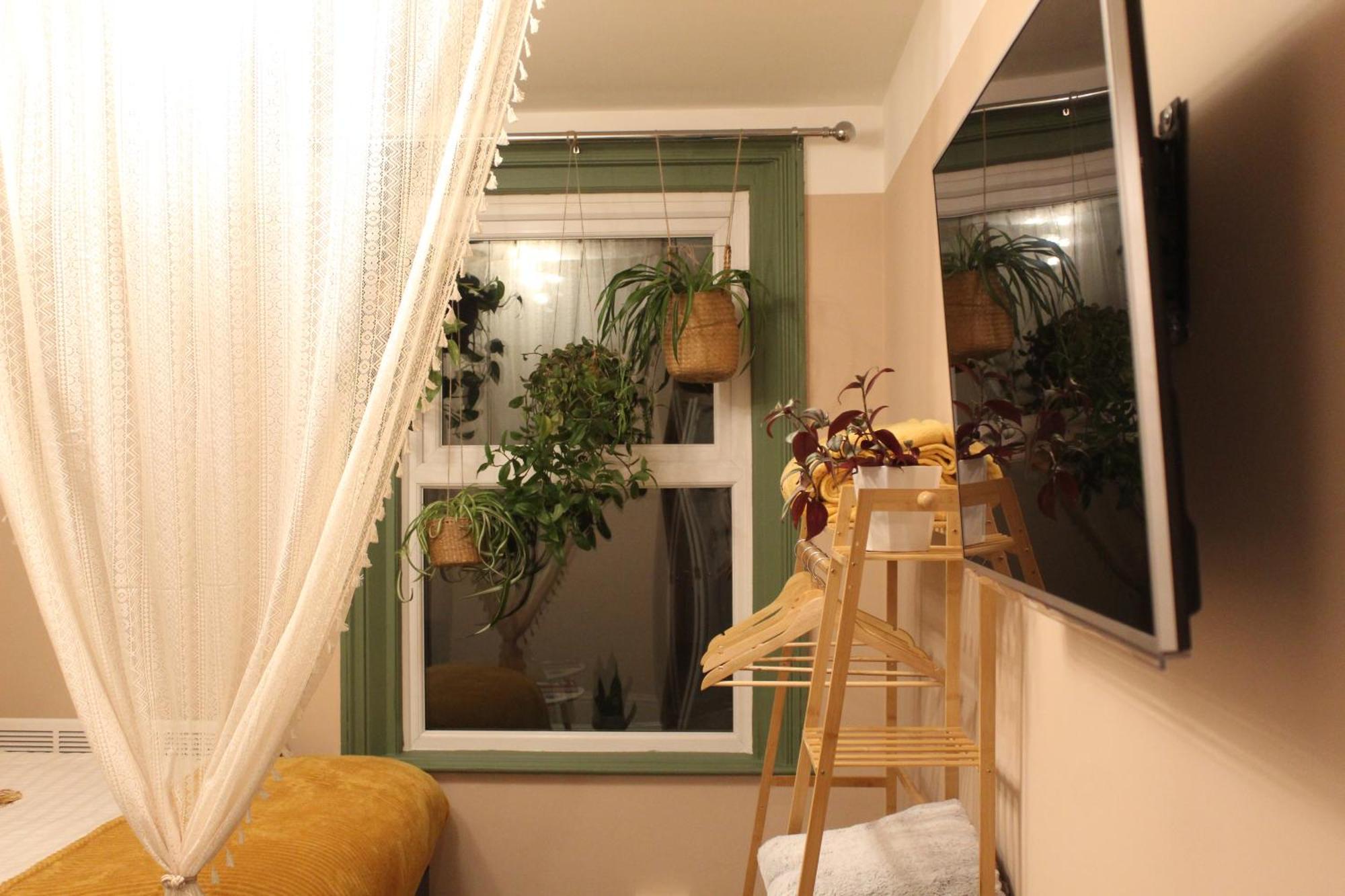 Peacehaven Retreat - 4 Minutes From The Beach! Pet Friendly! Уеймут Екстериор снимка