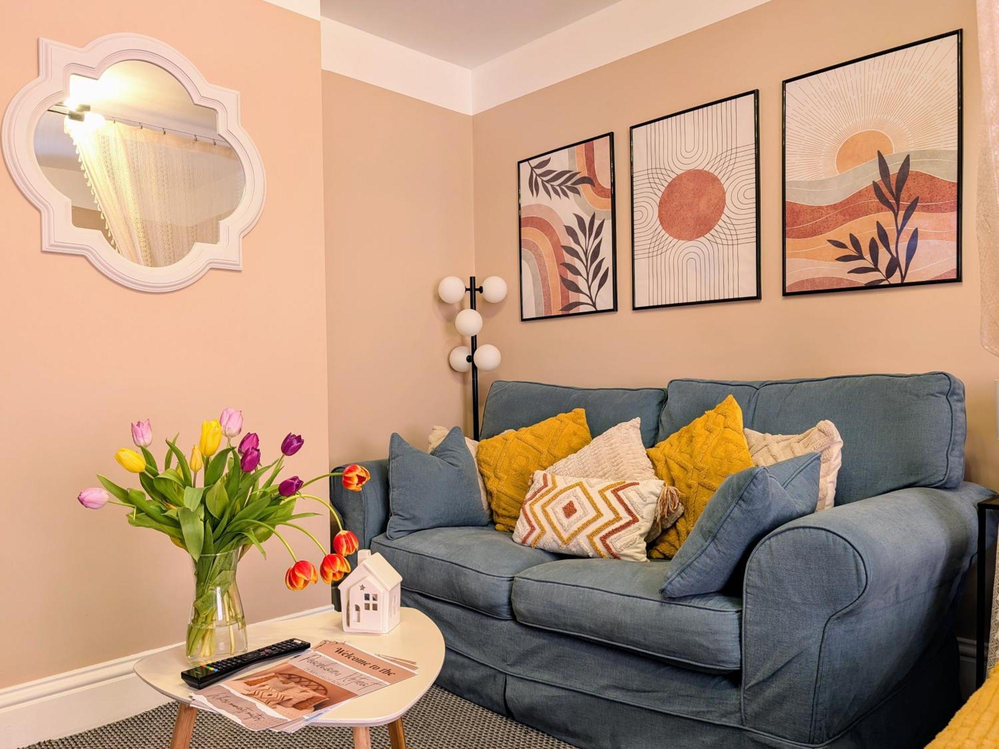 Peacehaven Retreat - 4 Minutes From The Beach! Pet Friendly! Уеймут Екстериор снимка